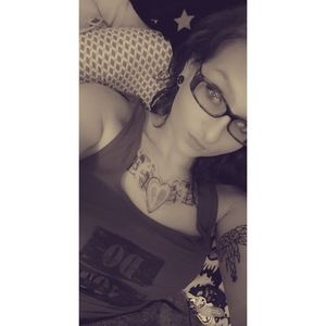 Meet your Posher, Destinee